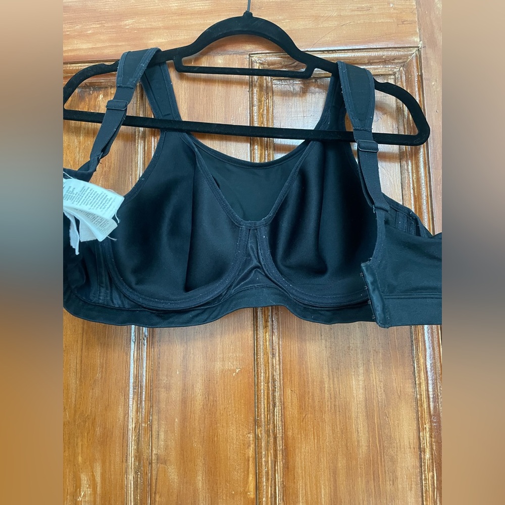 Brooks Moving Comfort bra